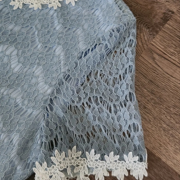 Cloud Season Paris Lace Dress - Picture 3 of 10
